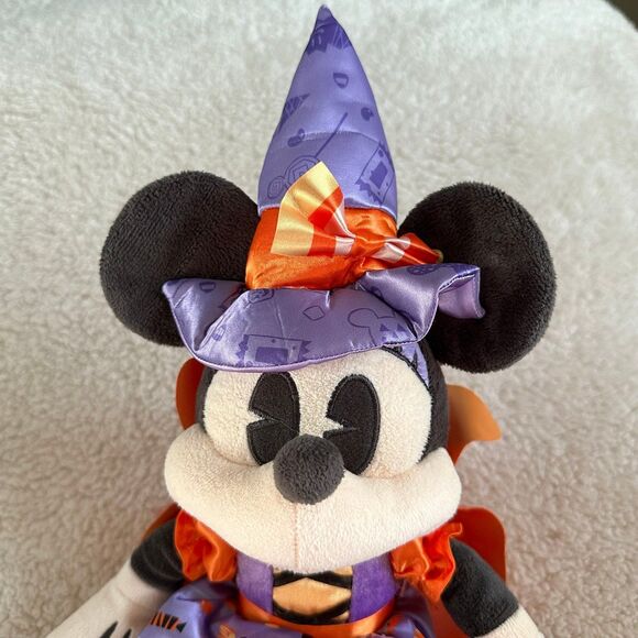 Disney Store Minnie Mouse "Tricks and Treats" Witch Halloween 2020 Plush 16" Toy - Picture 3 of 6